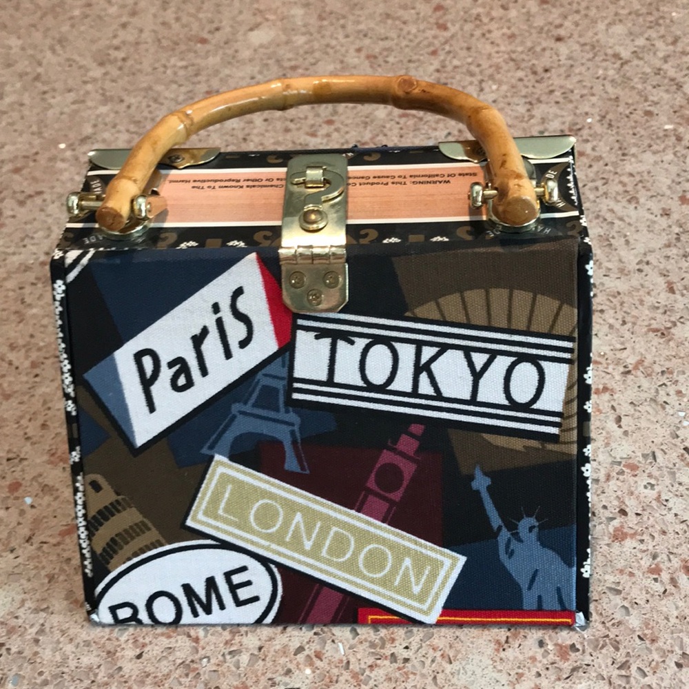 Custom Cigar Box Purse - Picture 3 of 6